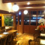 店内から入口側