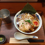 麺屋 猪一 - 支那そば（黒）