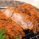 とんかつ八兵衛 - たから豚　希少リブロースかつ膳（下側（右））