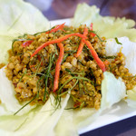 ポム タイ料理 - 