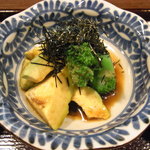 旬味きのした - アボカドとブロッコリーのわさび醤油和え