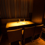 DECIBEL - 個室で本格フルコースを。