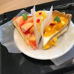 かにわしタルト店 - 厳選桃のタルト、天草晩柑のタルト、マンゴー杏仁のタルト