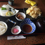漁 - イカ刺と下足天ぷら定食