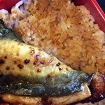 鳥峰うなぎ店 - ご飯にも程よくタレが