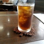 御食事処 はるみ - サービスウーロン茶
      