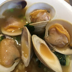 HANABI - HANABI煮玉子らーめん980円のハマグリのアップ