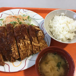 福山平成大学学生食堂 - 料理写真:ジャンボチキンカツ定食  530円