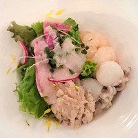 フランス料理 エスカーレ ホテルモントレ仙台 - 魚介のマリネとツナのアヒージョサラダ添え