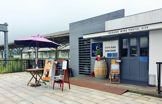 カフェ&ワインバー オーデパール - 外観