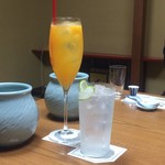 日の出 - フルーツカクテル(デコポン)、ジントニック