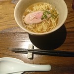 Na Camo guro - 鴨ラーメン