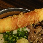 うどん屋 きすけ - 鯛ちくわの天ぷらのアップ　※これが食べたかった！