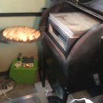 ピッザピッザピッザ - 日本ハムの既製品を無理矢理焼いて頂きました　爆