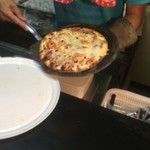 ピッザピッザピッザ - 日本ハムの既製品を無理矢理焼いて頂きました　爆