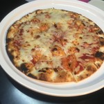 ピッザピッザピッザ - 日本ハムの既製品を無理矢理焼いて頂きました　爆