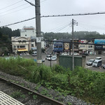 Matsushima.Italian Toto - 駅のホームからも見えるよ。左の黄色のオーニングが目印