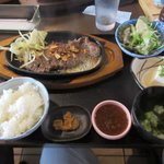 Shokuzaikouboudompisha - ステーキ定食2017.08.10