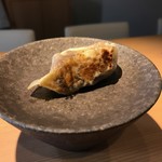 Carma. - 神戸ポークプレミアムの角煮とトリュフの餃子