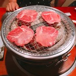 和牛炭火焼肉ビストロ 飛び牛 - 