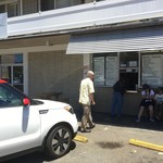 Diamond Head Market & Grill - 