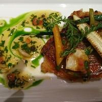 ラトリエ ドゥ ジョエル・ロブション - アイナメのブランシャ焼き　野菜のソテーとトマトのエッセンスで