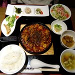 創作中国料理 パパ厨房 - 麻婆豆腐定食：1000円
