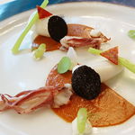 小ヤリイカのファルシ サフランソースとイカスミのヴェール小ヤリイカのファルシ サフランソースとイカスミのヴェール