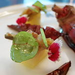 トゥールダルジャン - フランス産ピジョン ポテトコンフィと無花果の赤ワインマリネ