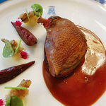 フランス産ピジョン ポテトコンフィと無花果の赤ワインマリネ