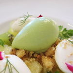 トゥールダルジャン - メロンとキウイフルーツ ココナッツのシャンティイ風とミントシャーベット