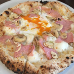 PIZZA BORSA - 今まで食べたピッツァの中で一番だったビスマルク('17/08/11)