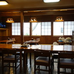 炭火焼うなぎ 東山物産 - 店内の様子