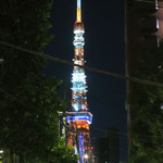 リストランテ ピッツェリア ジャンカルロ トウキョウ - 涼しげなライトアップ