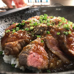 ビストロ熟成肉 くさなぎ - ステーキ丼¥800