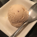 SATOブリアン - デザートの塩キャラメルアイス