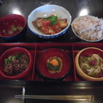 丘峰喫茶店 - 季節の和食御膳 1,000円