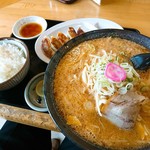 ラーメンさんぱち - 味噌ラーメン A定食