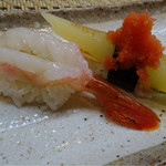 すし処みうら - 海老と数の子。