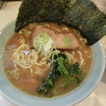 横浜家系ラーメン みさきや - 美咲家ラーメン(700円)