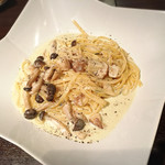 カネ保水産 - 〆のパスタはチキンの茸