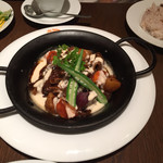 T'sレストラン - 煮込みハンバーグ。言われなきゃ肉を使ってないなんてわからない。