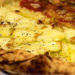 アランジャルシ - ナポレターナ＆スモークモッツァレラ 　＠税込1,700円　の、スモークモッツァレラ部分