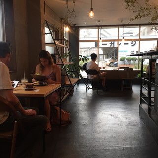 ザ コーヒーテーブル_2