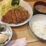 とんかつ燕楽 - 