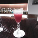 バー ミレニアム - 絶品のコスモポリタン