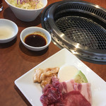 Yakiniku Teppanyaki Nakatsuru - 