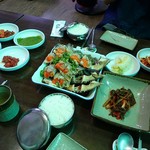 眞味食堂 - それと小鉢とごはん。