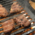 立喰い焼肉　おやびん - 牛タン焼き上がり♪