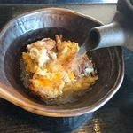 美食米門 - 烏骨鶏の卵と炭火焼フォアグラの究極の親子丼